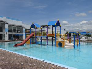 屋外プールの画像