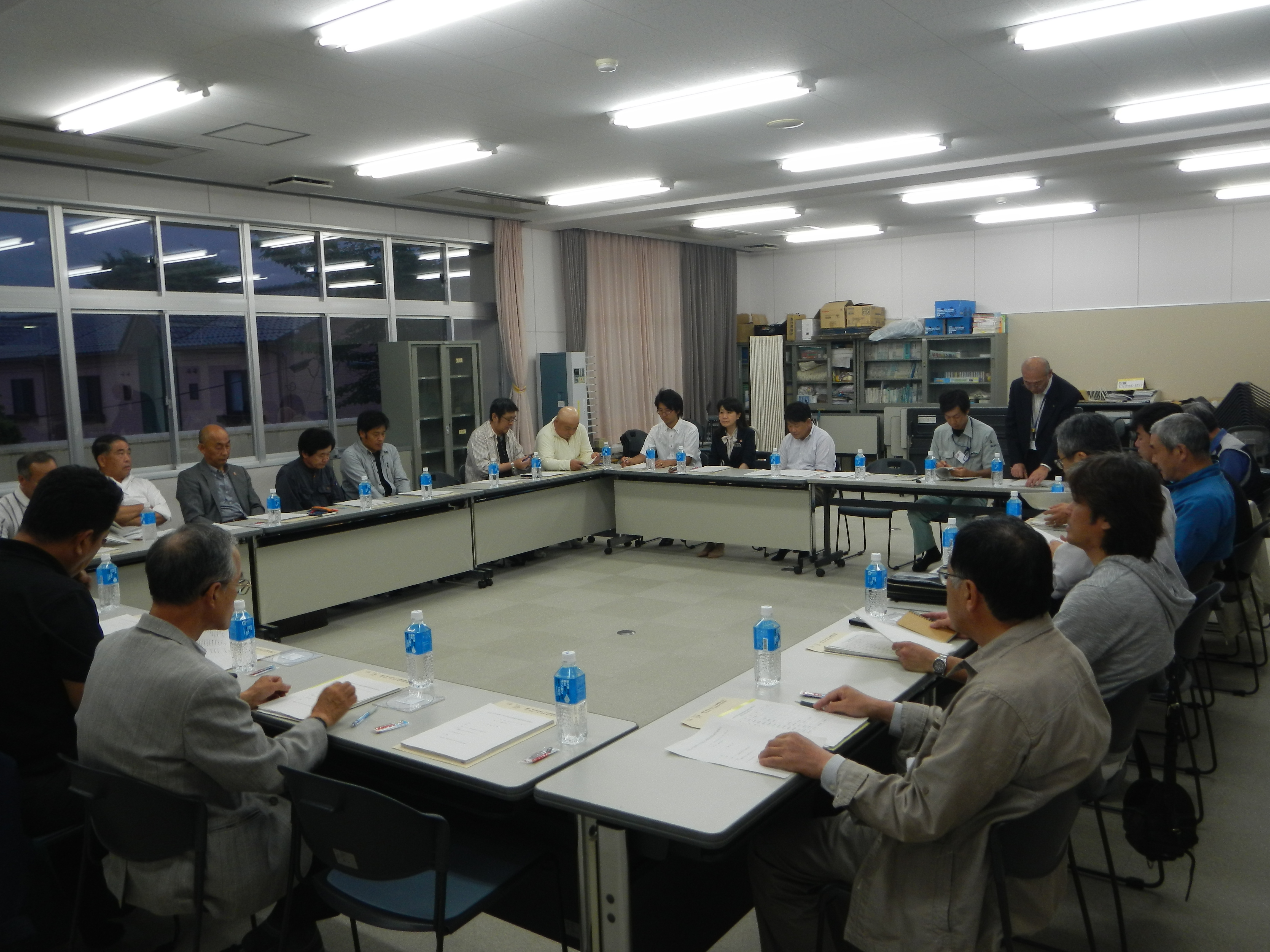 拠点避難所開設運営連絡会の様子
