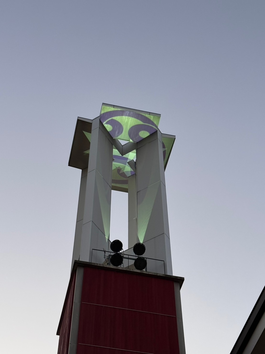 庁舎ライトアップ①