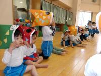 ３歳児がこいのぼりに変身