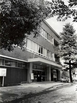 昭和42年旧庁舎完成の画像
